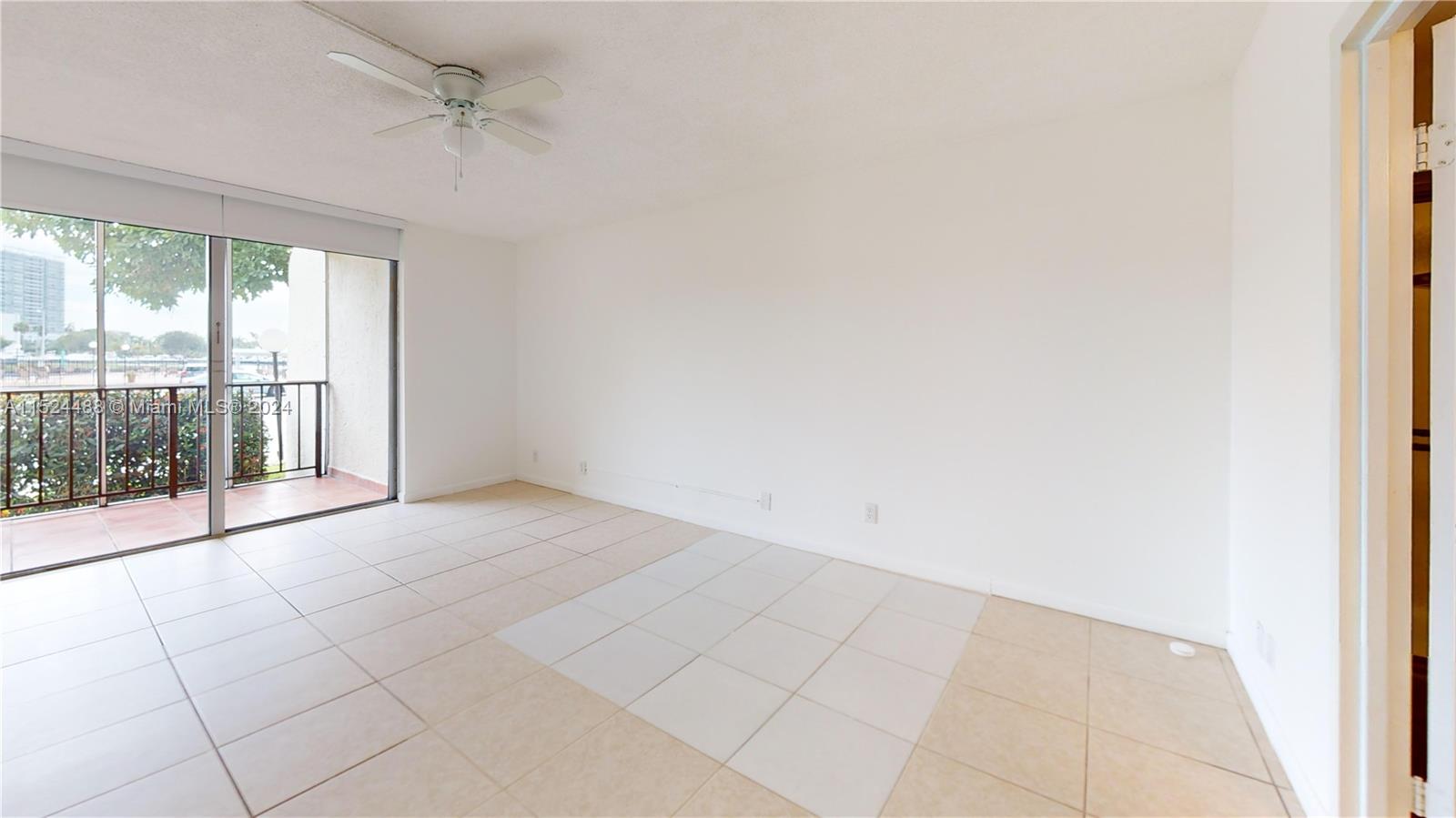 2000 Atlantic Shores Blvd 120, Hallandale Beach, Florida 33009, 2 Bedrooms Bedrooms, ,2 BathroomsBathrooms,Residentiallease,For Rent,2000 Atlantic Shores Blvd 120,A11524488