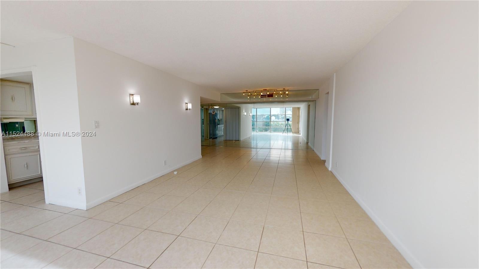 2000 Atlantic Shores Blvd 120, Hallandale Beach, Florida 33009, 2 Bedrooms Bedrooms, ,2 BathroomsBathrooms,Residentiallease,For Rent,2000 Atlantic Shores Blvd 120,A11524488