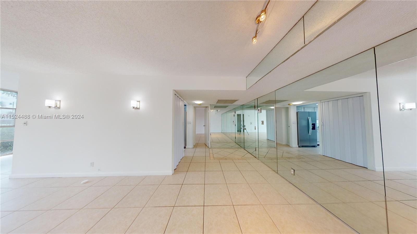 2000 Atlantic Shores Blvd 120, Hallandale Beach, Florida 33009, 2 Bedrooms Bedrooms, ,2 BathroomsBathrooms,Residentiallease,For Rent,2000 Atlantic Shores Blvd 120,A11524488