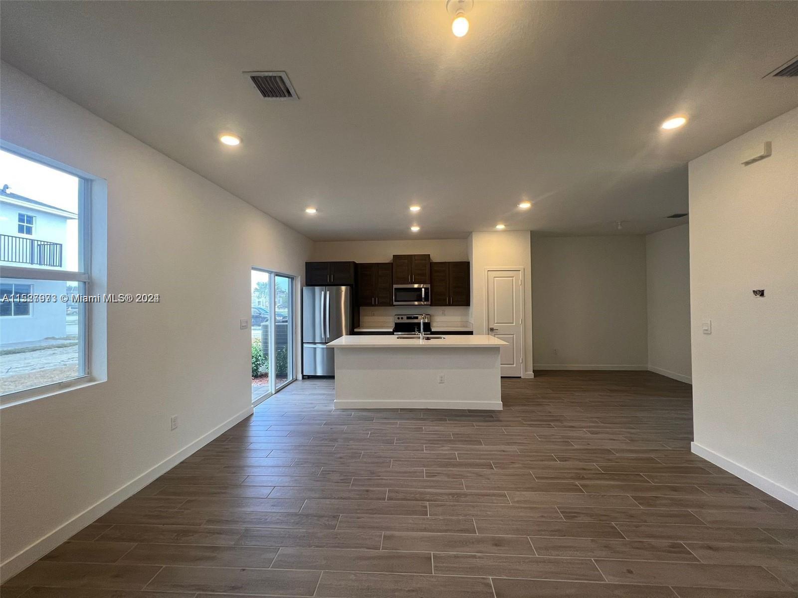 769 SE 17th Ct 769, Homestead, Florida 33034, 3 Bedrooms Bedrooms, ,2 BathroomsBathrooms,Residential,For Sale,769 SE 17th Ct 769,A11527973