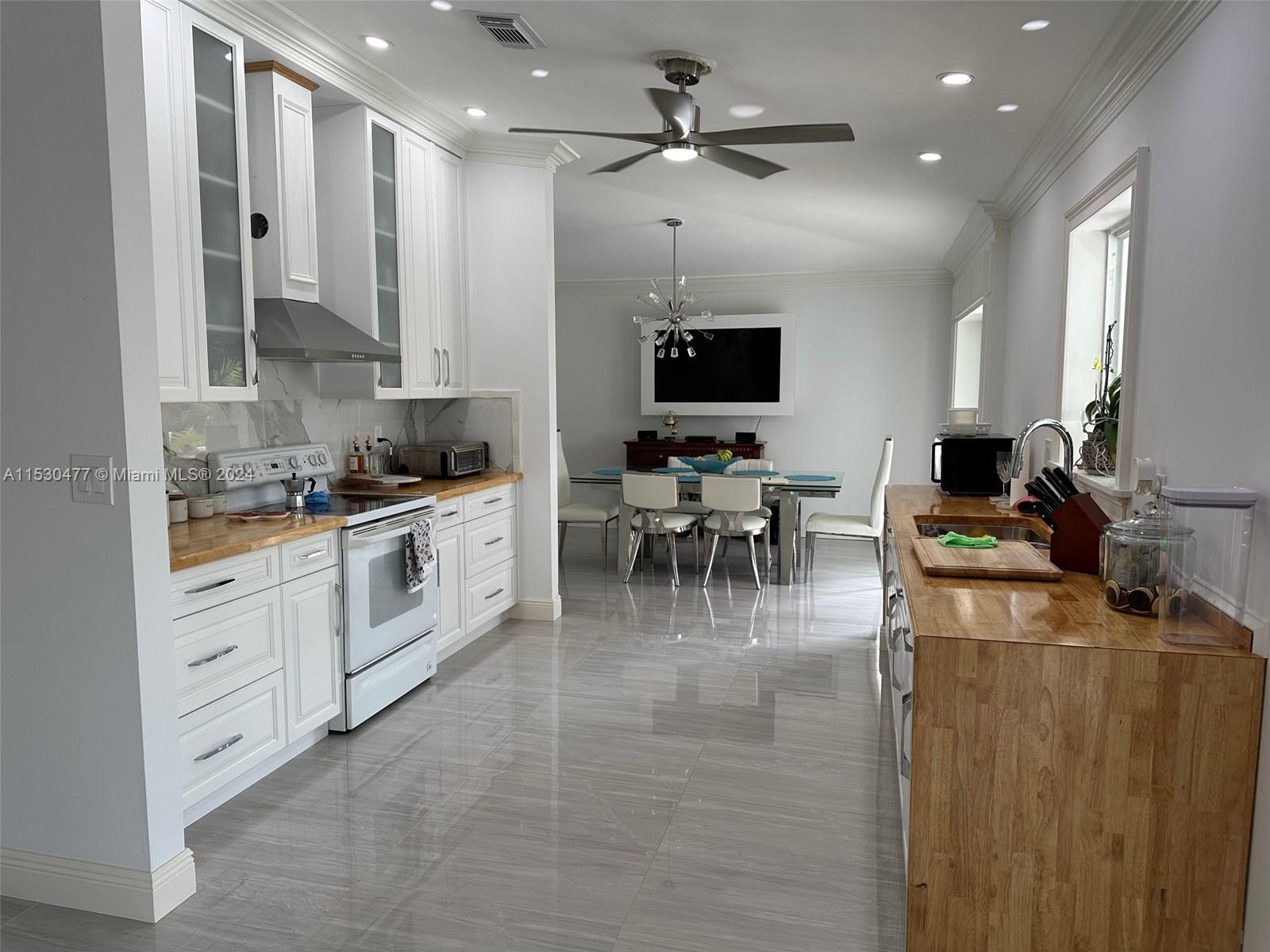 22024 SW 125th Ave, Miami, Florida 33170, 3 Bedrooms Bedrooms, ,2 BathroomsBathrooms,Residential,For Sale,22024 SW 125th Ave,A11530477