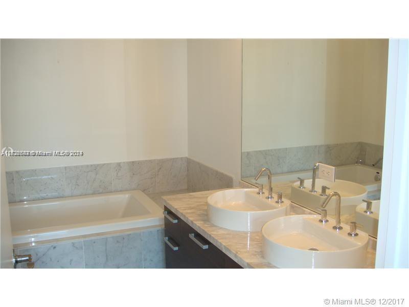 244 Biscayne Blvd 4307, Miami, Florida 33132, 2 Bedrooms Bedrooms, ,2 BathroomsBathrooms,Residentiallease,For Rent,244 Biscayne Blvd 4307,A11528542