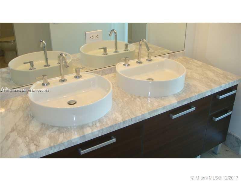 244 Biscayne Blvd 4307, Miami, Florida 33132, 2 Bedrooms Bedrooms, ,2 BathroomsBathrooms,Residentiallease,For Rent,244 Biscayne Blvd 4307,A11528542
