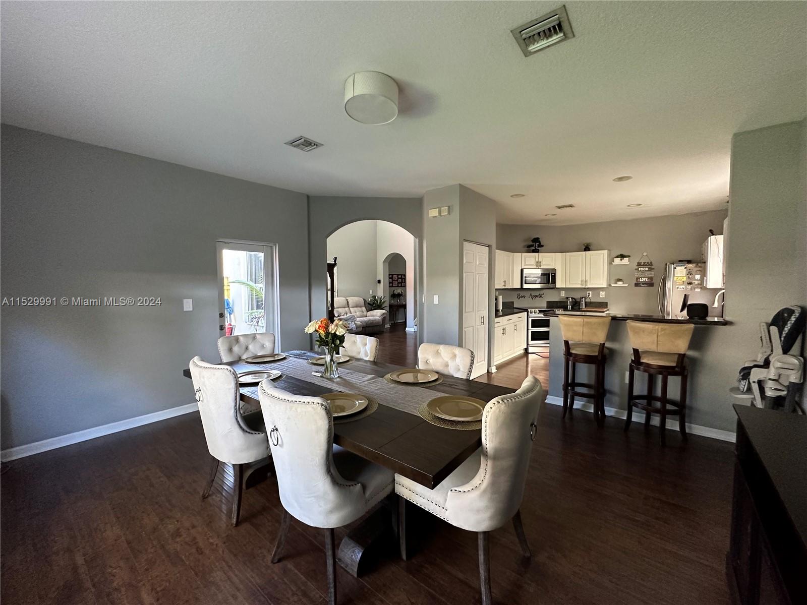 229 NE 36th Ter 0, Homestead, Florida 33033, 3 Bedrooms Bedrooms, ,2 BathroomsBathrooms,Residentiallease,For Rent,229 NE 36th Ter 0,A11529991