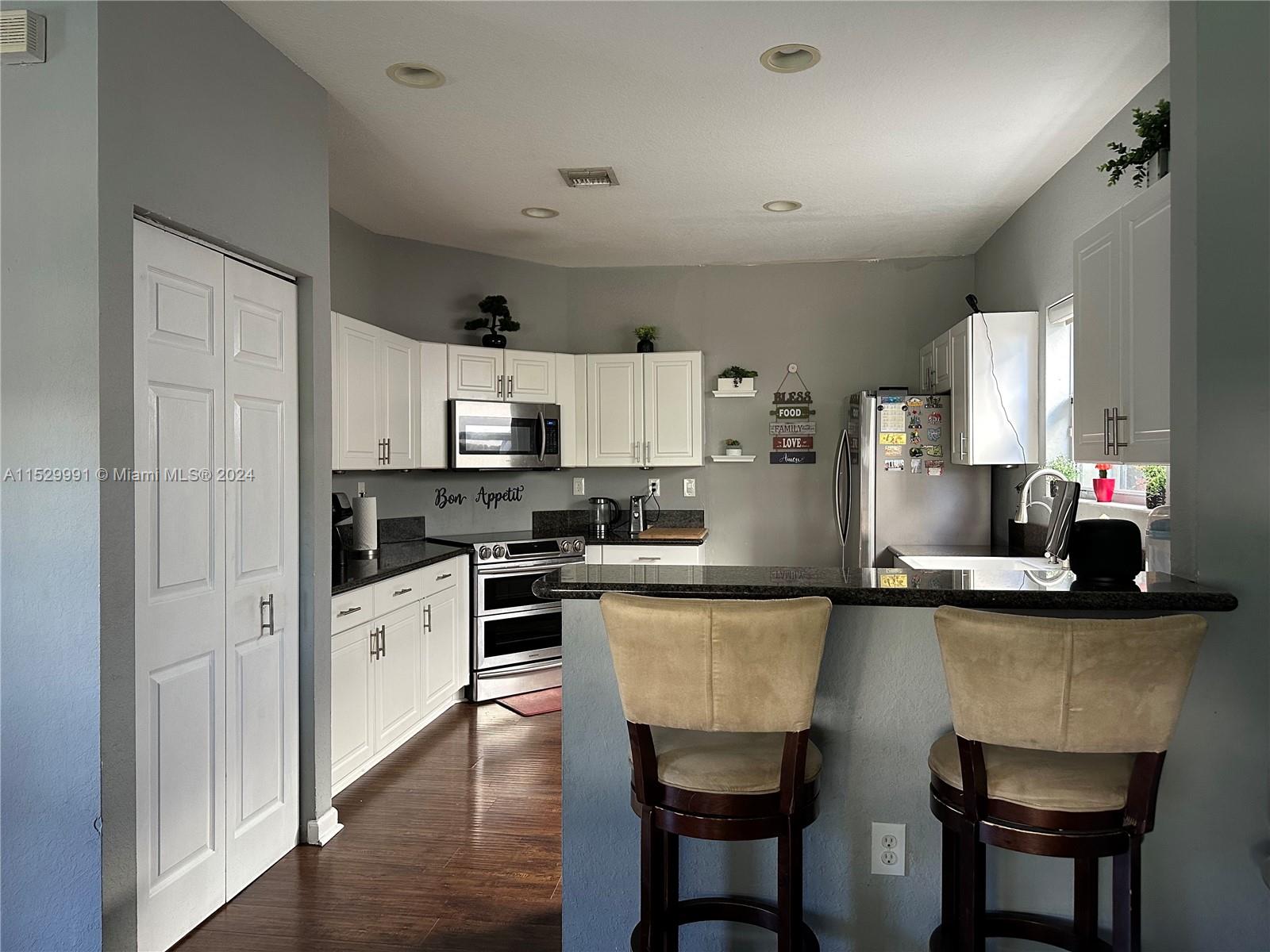 229 NE 36th Ter 0, Homestead, Florida 33033, 3 Bedrooms Bedrooms, ,2 BathroomsBathrooms,Residentiallease,For Rent,229 NE 36th Ter 0,A11529991