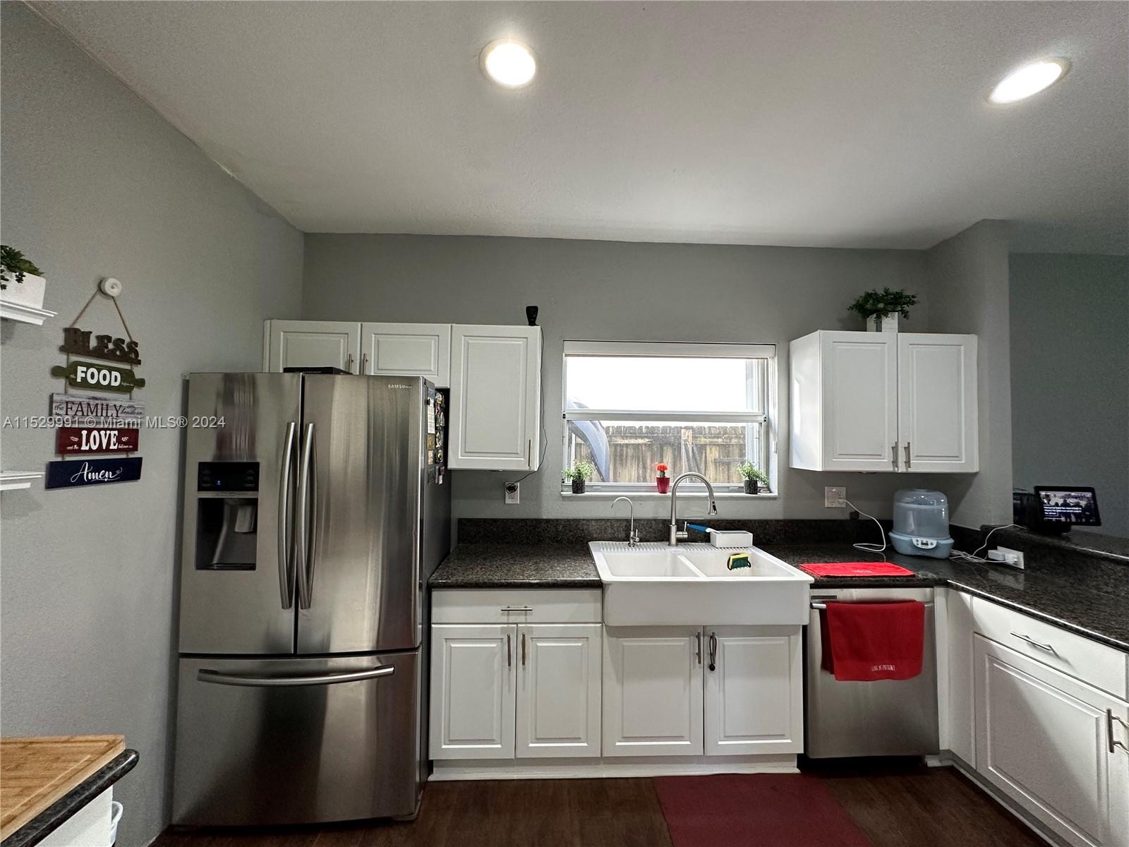 229 NE 36th Ter 0, Homestead, Florida 33033, 3 Bedrooms Bedrooms, ,2 BathroomsBathrooms,Residentiallease,For Rent,229 NE 36th Ter 0,A11529991