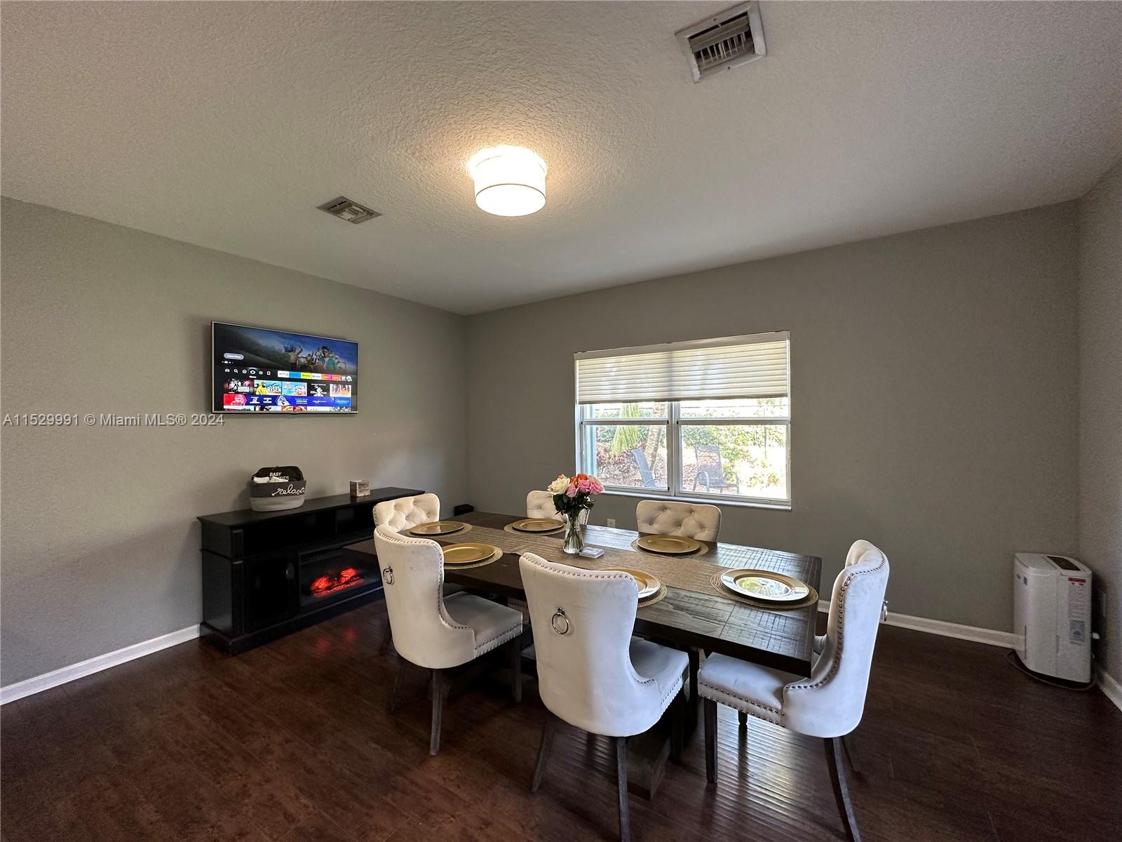 229 NE 36th Ter 0, Homestead, Florida 33033, 3 Bedrooms Bedrooms, ,2 BathroomsBathrooms,Residentiallease,For Rent,229 NE 36th Ter 0,A11529991