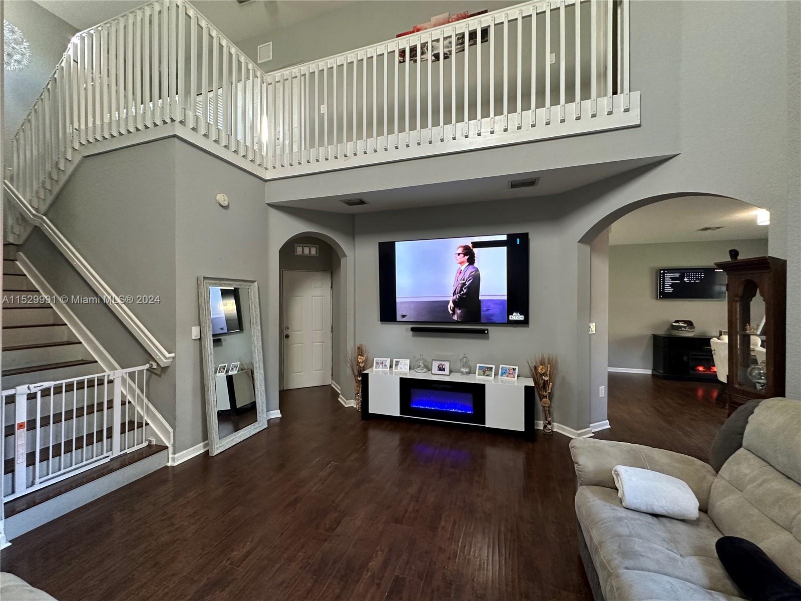 229 NE 36th Ter 0, Homestead, Florida 33033, 3 Bedrooms Bedrooms, ,2 BathroomsBathrooms,Residentiallease,For Rent,229 NE 36th Ter 0,A11529991