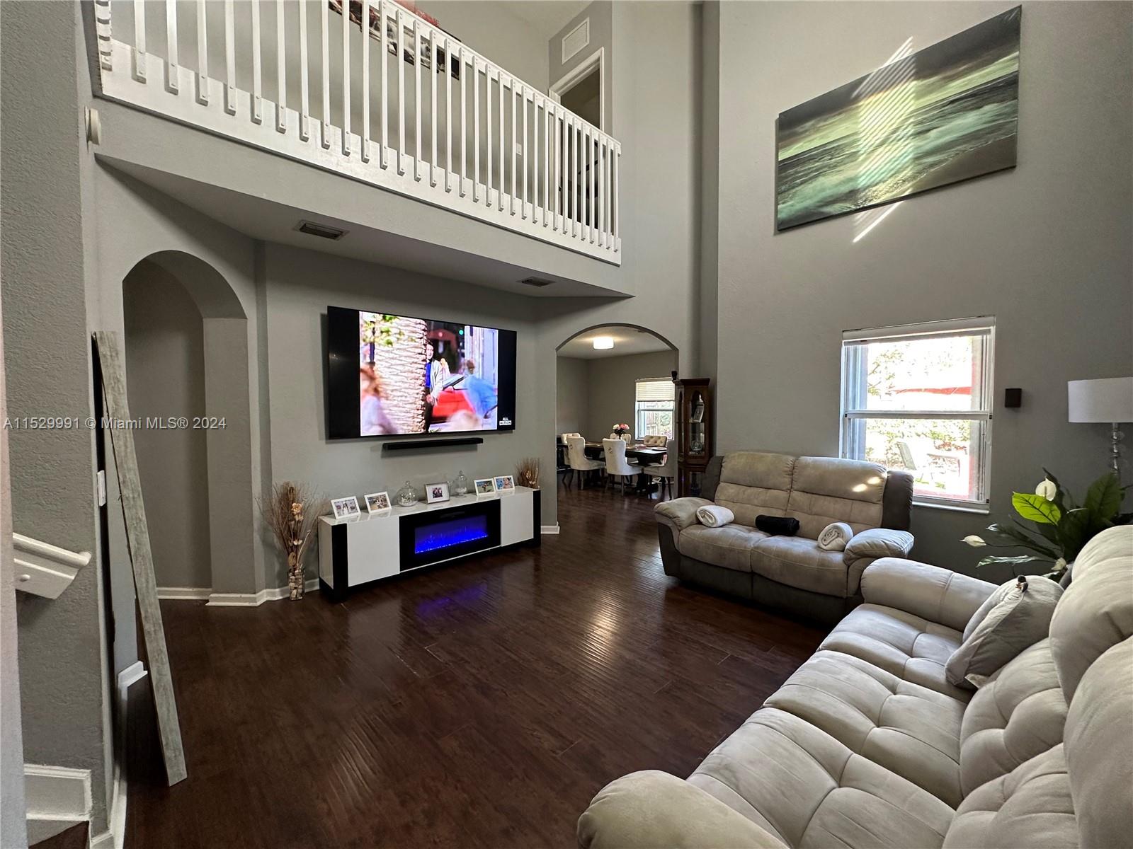 229 NE 36th Ter 0, Homestead, Florida 33033, 3 Bedrooms Bedrooms, ,2 BathroomsBathrooms,Residentiallease,For Rent,229 NE 36th Ter 0,A11529991