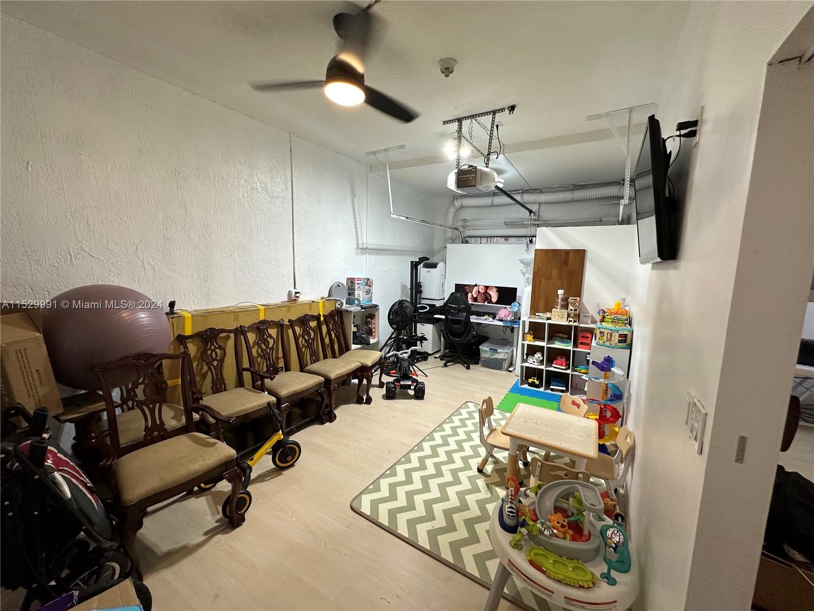 229 NE 36th Ter 0, Homestead, Florida 33033, 3 Bedrooms Bedrooms, ,2 BathroomsBathrooms,Residentiallease,For Rent,229 NE 36th Ter 0,A11529991