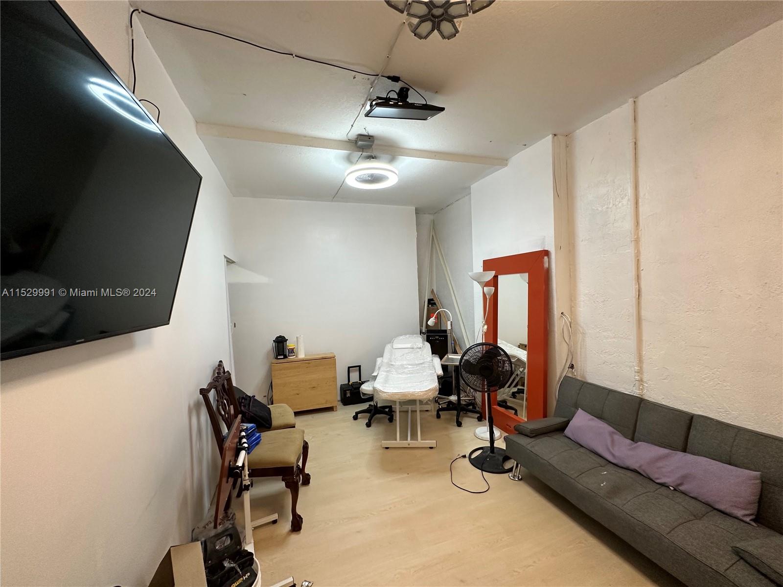 229 NE 36th Ter 0, Homestead, Florida 33033, 3 Bedrooms Bedrooms, ,2 BathroomsBathrooms,Residentiallease,For Rent,229 NE 36th Ter 0,A11529991