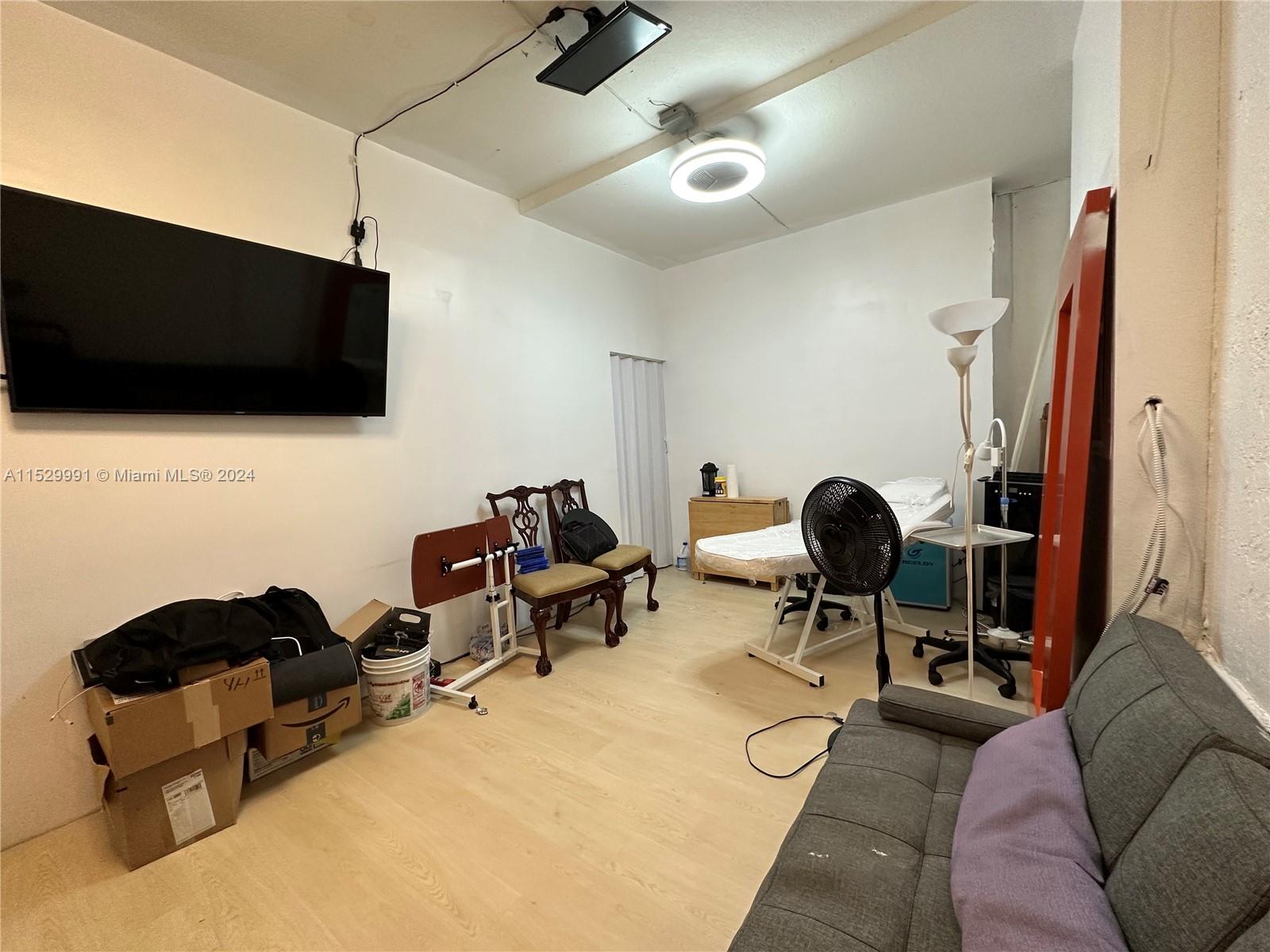 229 NE 36th Ter 0, Homestead, Florida 33033, 3 Bedrooms Bedrooms, ,2 BathroomsBathrooms,Residentiallease,For Rent,229 NE 36th Ter 0,A11529991