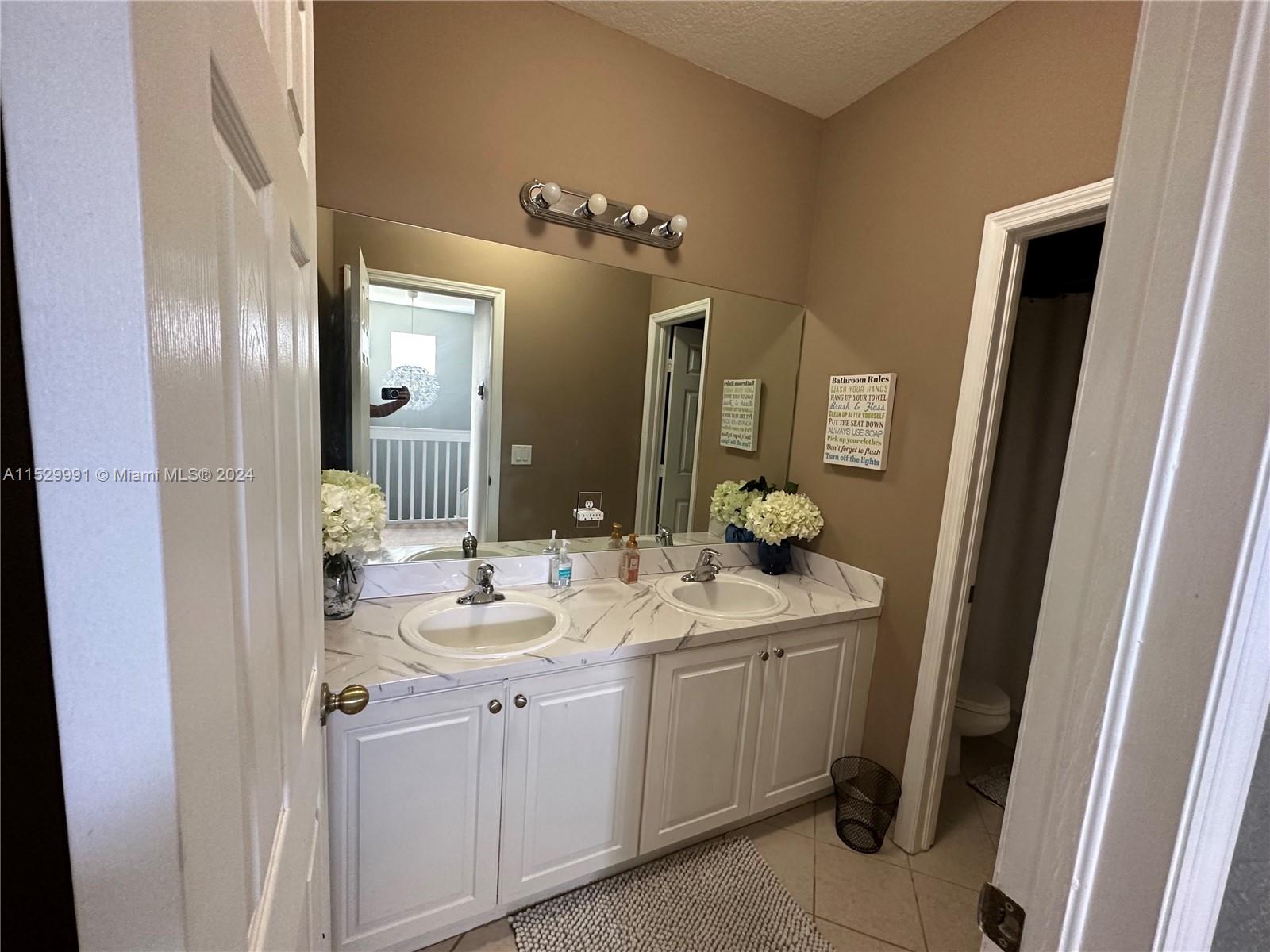 229 NE 36th Ter 0, Homestead, Florida 33033, 3 Bedrooms Bedrooms, ,2 BathroomsBathrooms,Residentiallease,For Rent,229 NE 36th Ter 0,A11529991