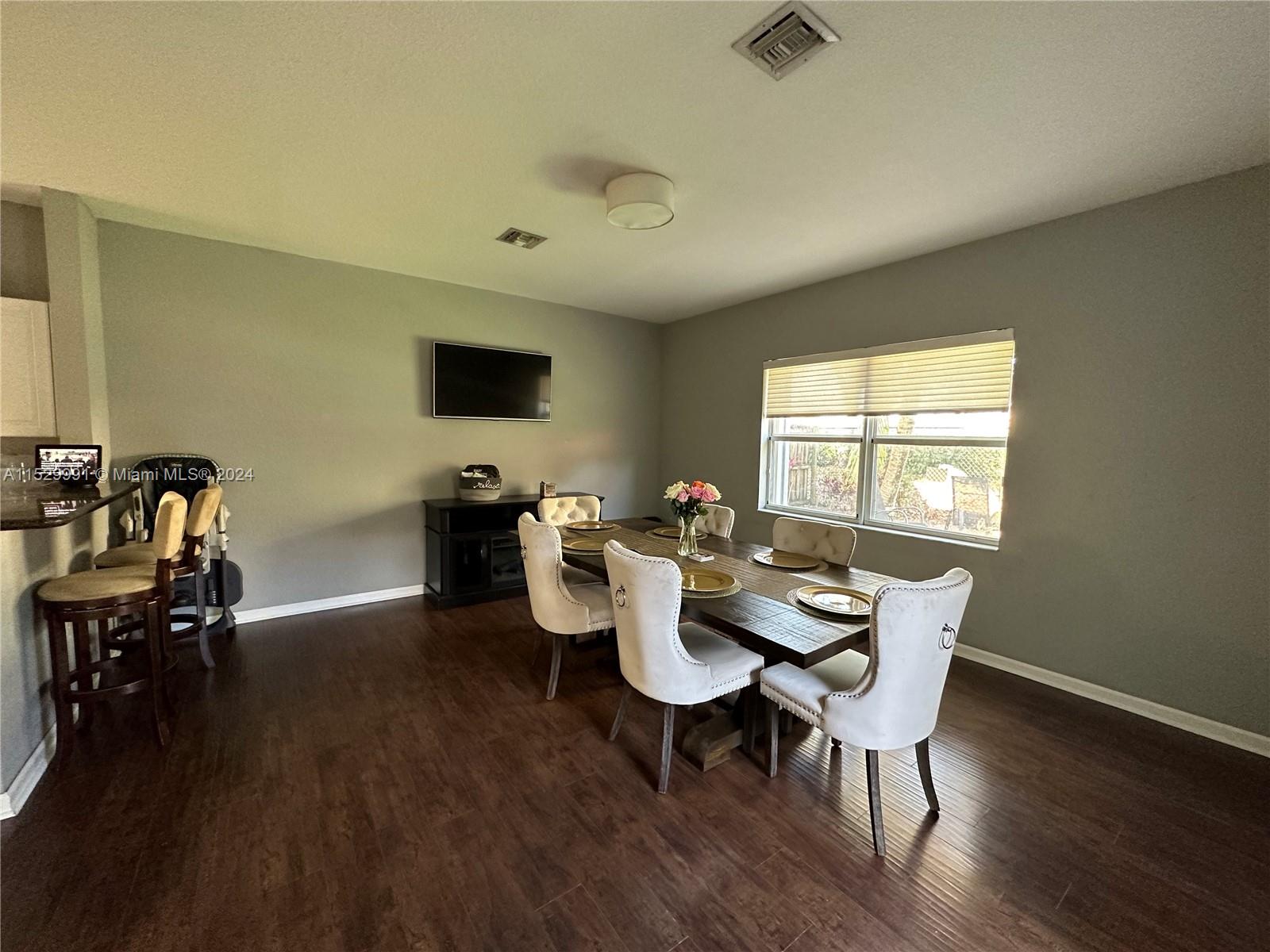 229 NE 36th Ter 0, Homestead, Florida 33033, 3 Bedrooms Bedrooms, ,2 BathroomsBathrooms,Residentiallease,For Rent,229 NE 36th Ter 0,A11529991