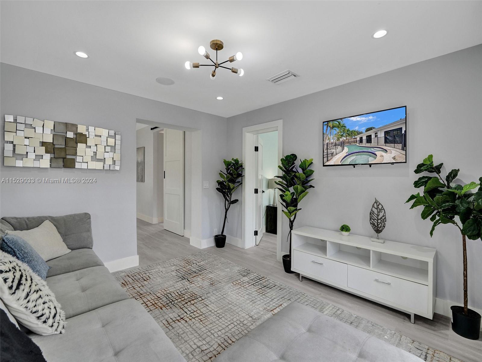 925 NE 6th St 0, Hallandale Beach, Florida 33009, 4 Bedrooms Bedrooms, ,3 BathroomsBathrooms,Residentiallease,For Rent,925 NE 6th St 0,A11529033