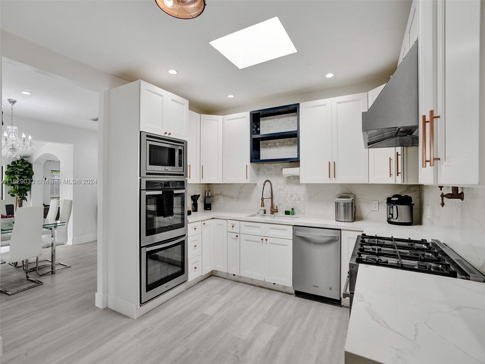 925 NE 6th St 0, Hallandale Beach, Florida 33009, 4 Bedrooms Bedrooms, ,3 BathroomsBathrooms,Residentiallease,For Rent,925 NE 6th St 0,A11529033