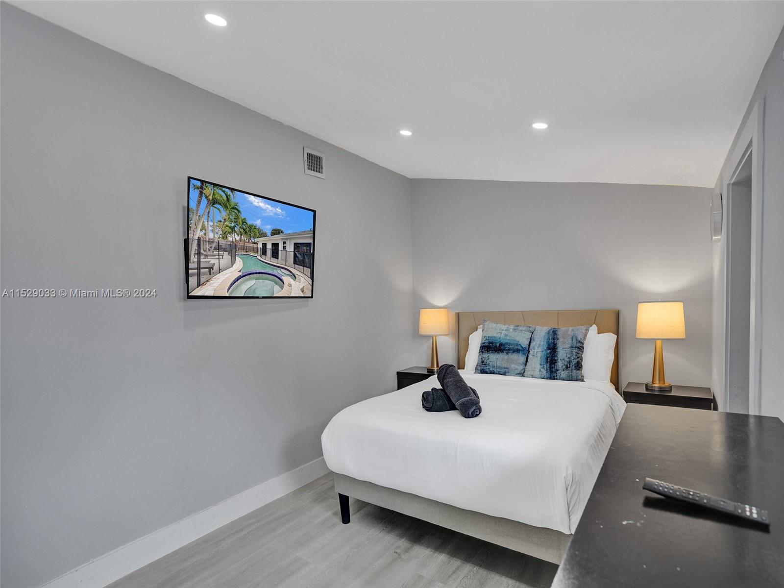 925 NE 6th St 0, Hallandale Beach, Florida 33009, 4 Bedrooms Bedrooms, ,3 BathroomsBathrooms,Residentiallease,For Rent,925 NE 6th St 0,A11529033