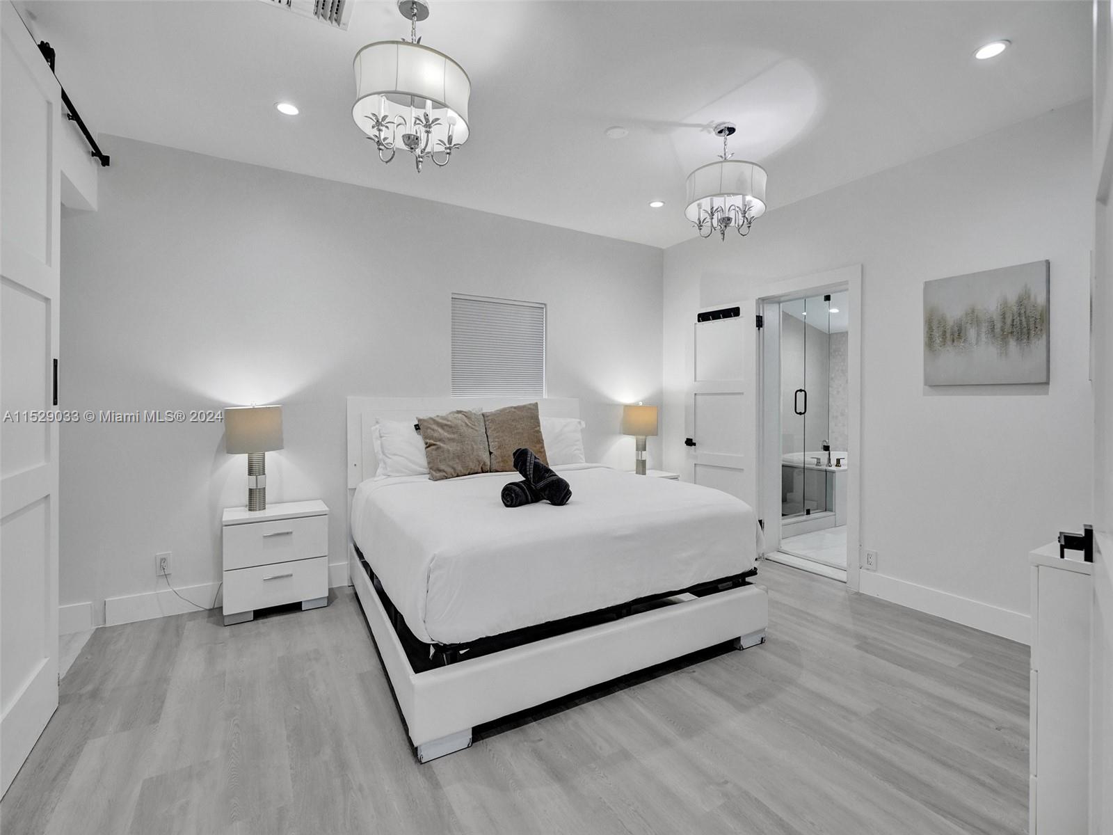 925 NE 6th St 0, Hallandale Beach, Florida 33009, 4 Bedrooms Bedrooms, ,3 BathroomsBathrooms,Residentiallease,For Rent,925 NE 6th St 0,A11529033
