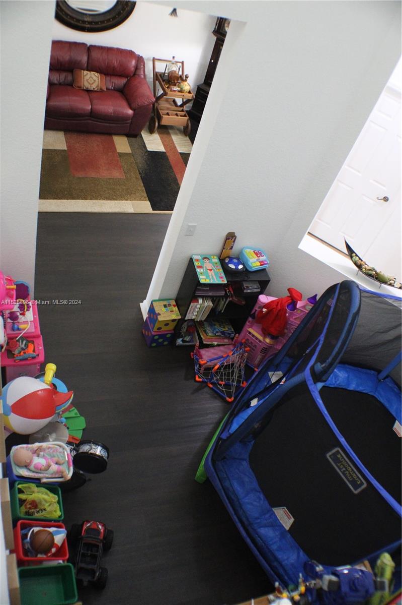 2425 SE 19th St 2425, Homestead, Florida 33035, 3 Bedrooms Bedrooms, ,2 BathroomsBathrooms,Residential,For Sale,2425 SE 19th St 2425,A11525896