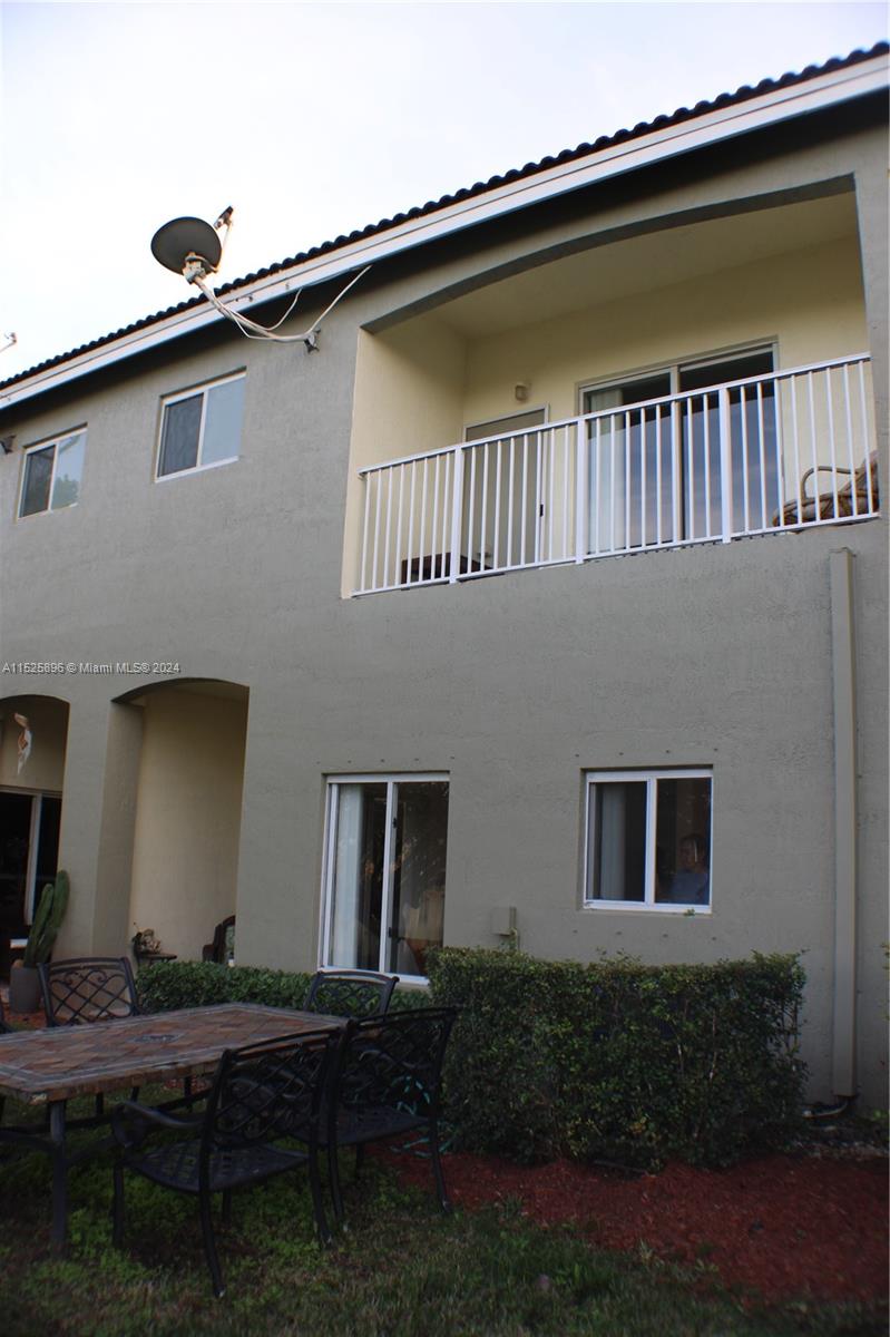 2425 SE 19th St 2425, Homestead, Florida 33035, 3 Bedrooms Bedrooms, ,2 BathroomsBathrooms,Residential,For Sale,2425 SE 19th St 2425,A11525896