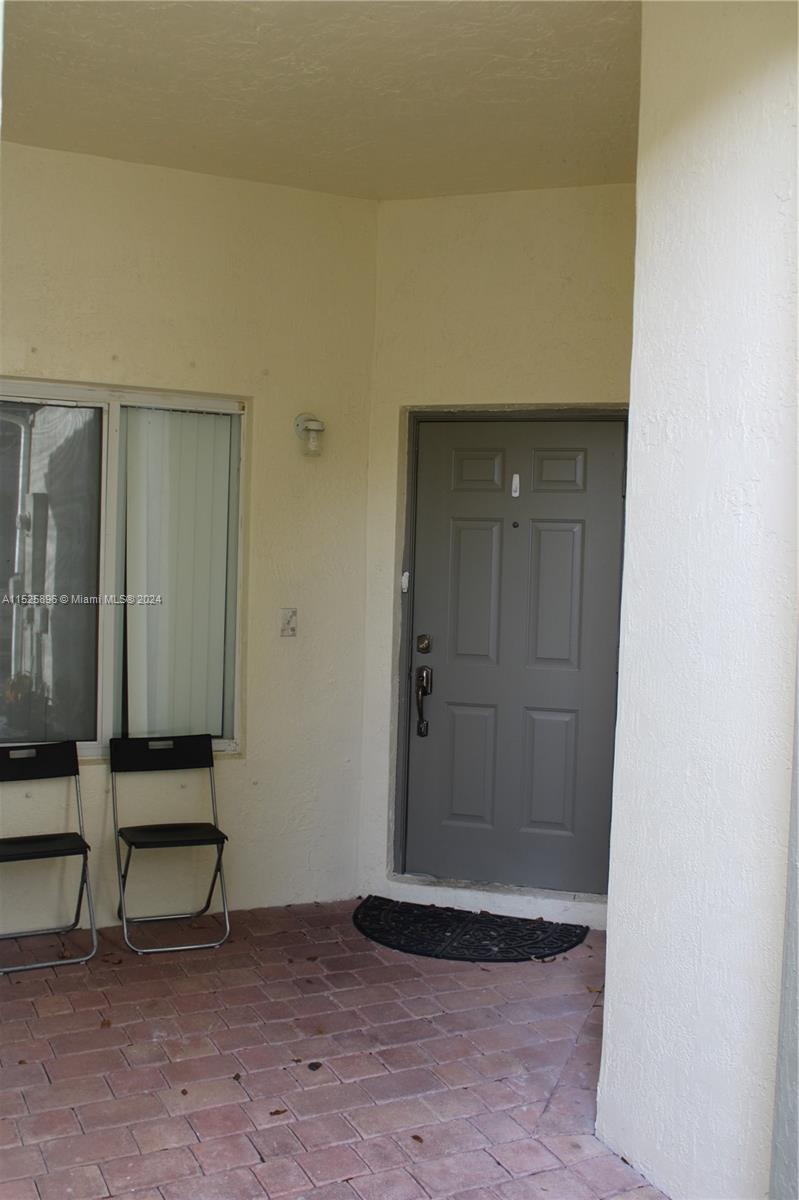 2425 SE 19th St 2425, Homestead, Florida 33035, 3 Bedrooms Bedrooms, ,2 BathroomsBathrooms,Residential,For Sale,2425 SE 19th St 2425,A11525896