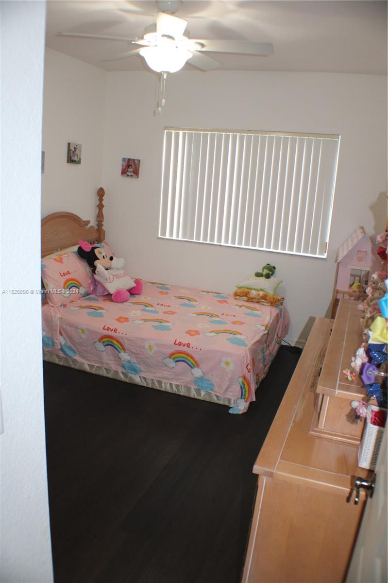 2425 SE 19th St 2425, Homestead, Florida 33035, 3 Bedrooms Bedrooms, ,2 BathroomsBathrooms,Residential,For Sale,2425 SE 19th St 2425,A11525896