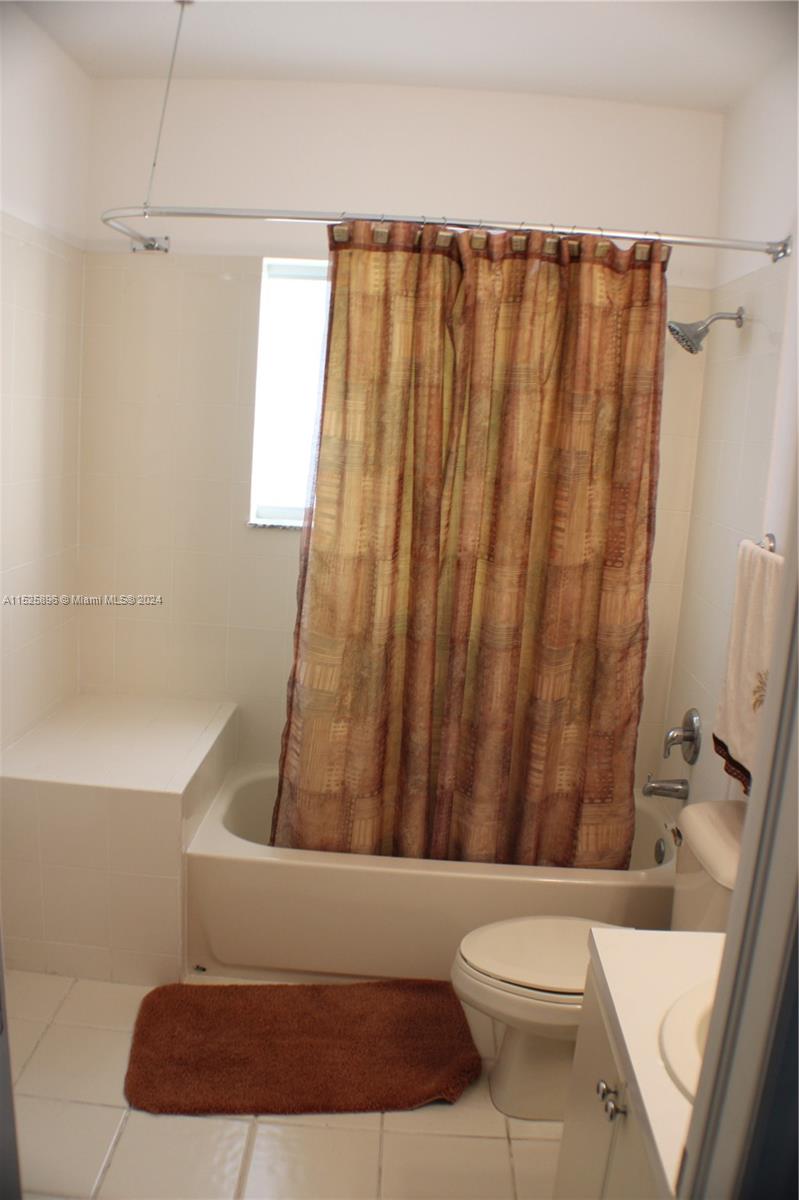 2425 SE 19th St 2425, Homestead, Florida 33035, 3 Bedrooms Bedrooms, ,2 BathroomsBathrooms,Residential,For Sale,2425 SE 19th St 2425,A11525896