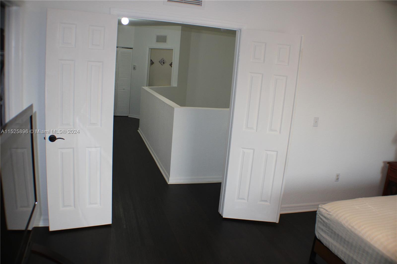 2425 SE 19th St 2425, Homestead, Florida 33035, 3 Bedrooms Bedrooms, ,2 BathroomsBathrooms,Residential,For Sale,2425 SE 19th St 2425,A11525896