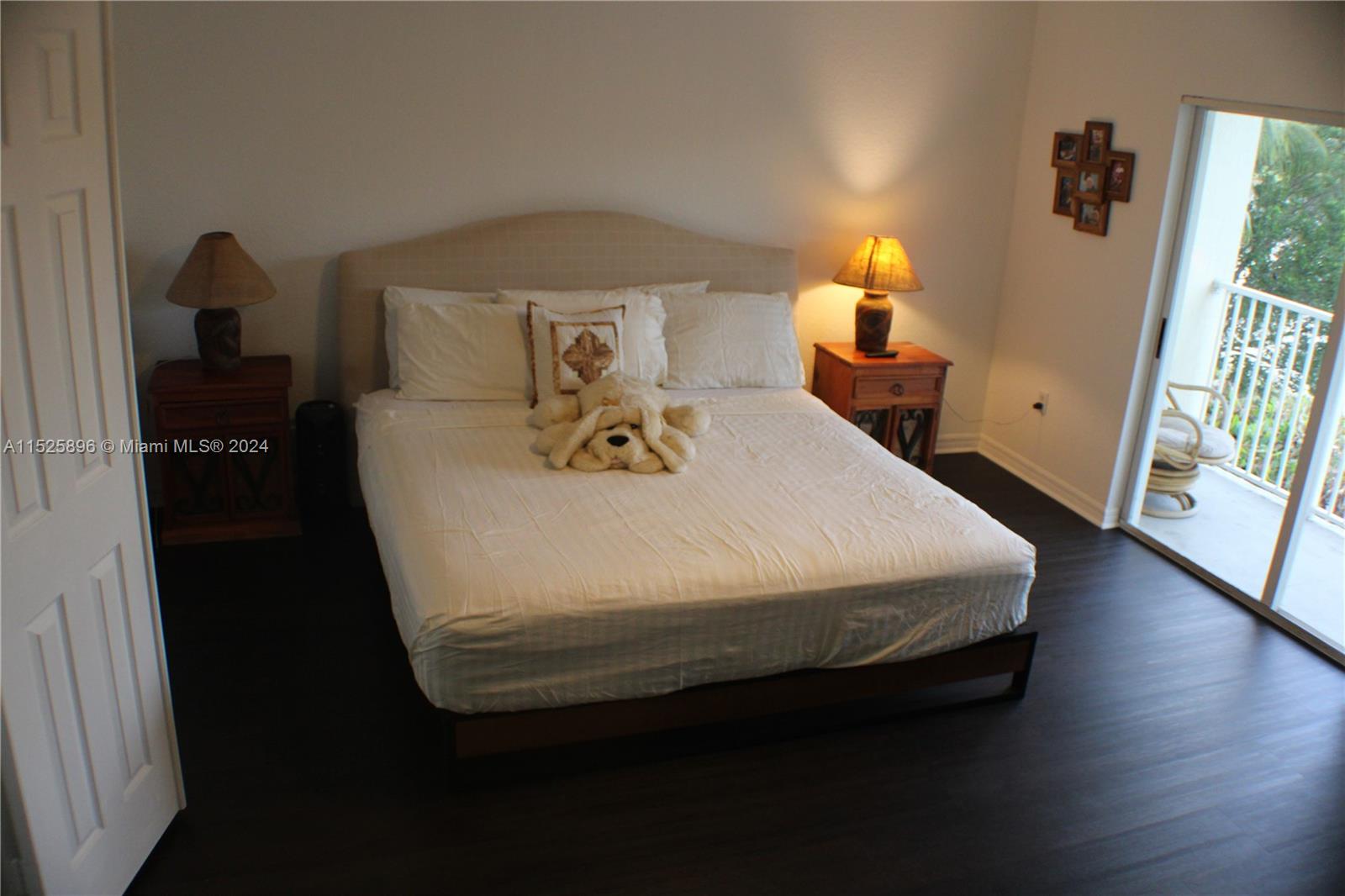 2425 SE 19th St 2425, Homestead, Florida 33035, 3 Bedrooms Bedrooms, ,2 BathroomsBathrooms,Residential,For Sale,2425 SE 19th St 2425,A11525896