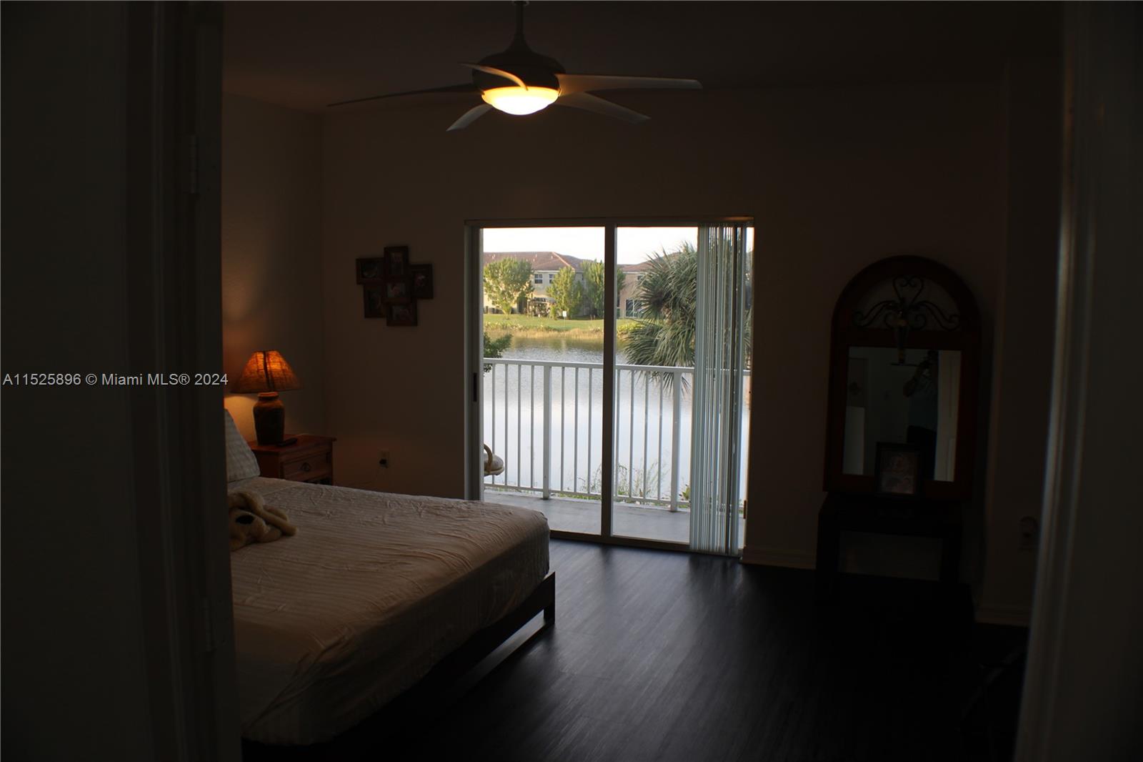 2425 SE 19th St 2425, Homestead, Florida 33035, 3 Bedrooms Bedrooms, ,2 BathroomsBathrooms,Residential,For Sale,2425 SE 19th St 2425,A11525896