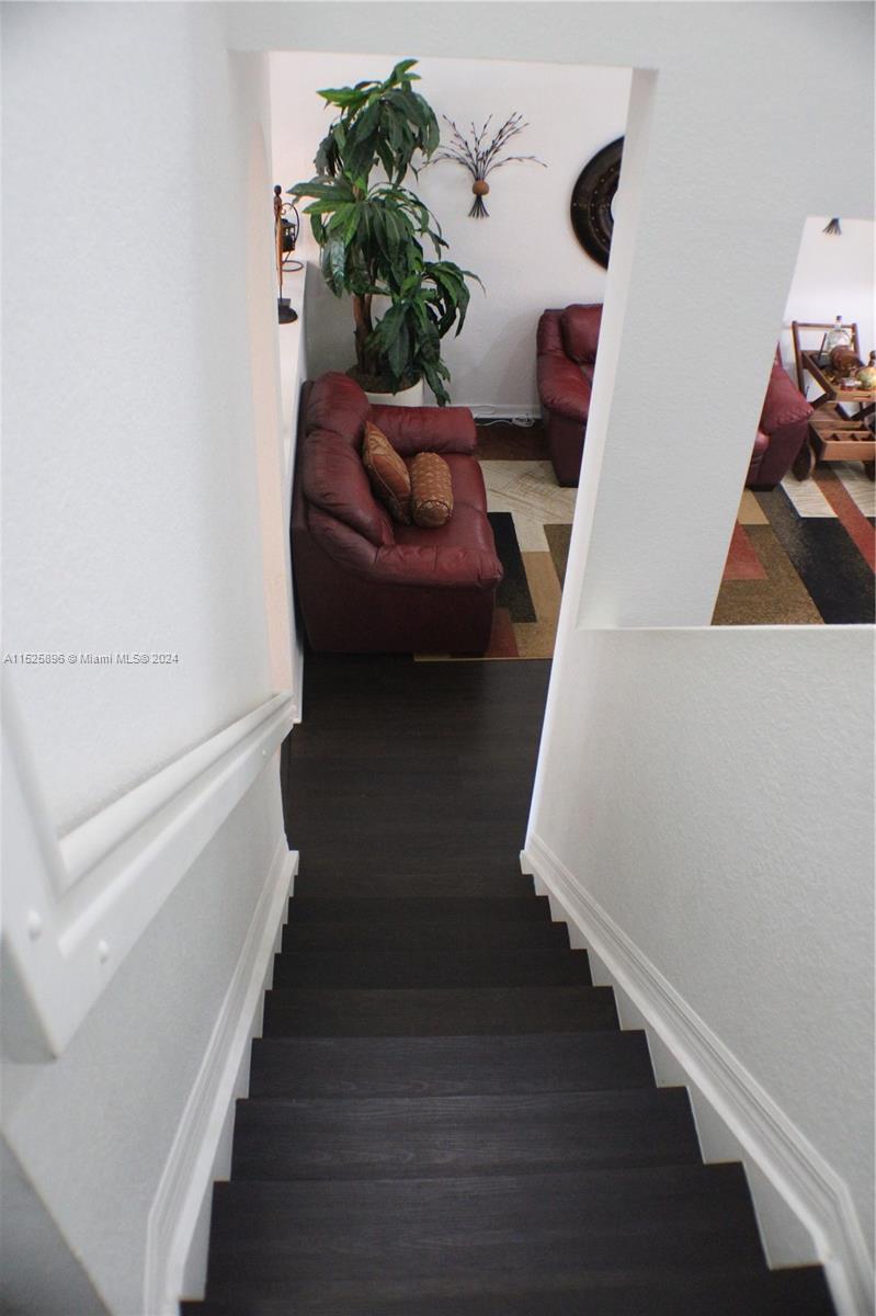 2425 SE 19th St 2425, Homestead, Florida 33035, 3 Bedrooms Bedrooms, ,2 BathroomsBathrooms,Residential,For Sale,2425 SE 19th St 2425,A11525896