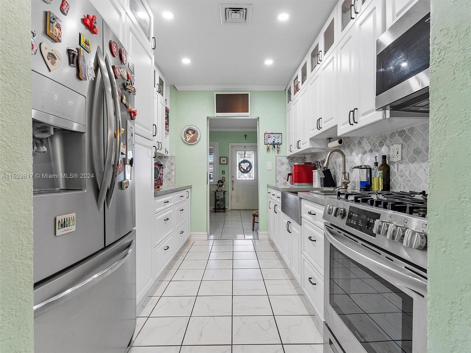 82 W 32nd St, Hialeah, Florida 33012, 3 Bedrooms Bedrooms, ,1 BathroomBathrooms,Residential,For Sale,82 W 32nd St,A11529817