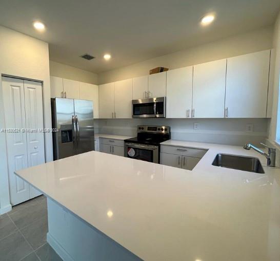 Homestead, Florida 33033, 3 Bedrooms Bedrooms, ,2 BathroomsBathrooms,Residentiallease,For Rent,A11530521