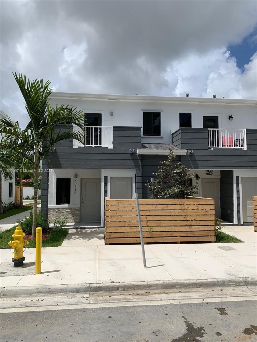 25338 SW 135th avenue 107, Homestead, Florida 33032, 3 Bedrooms Bedrooms, ,3 BathroomsBathrooms,Residentiallease,For Rent,25338 SW 135th avenue 107,A11529997