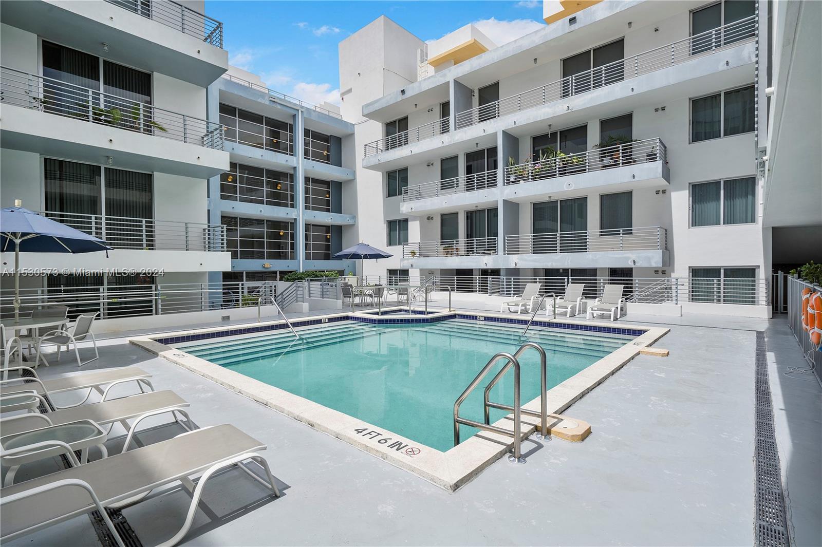 3339 Virginia St 140, Miami, Florida 33133, 1 Bedroom Bedrooms, ,1 BathroomBathrooms,Residentiallease,For Rent,3339 Virginia St 140,A11530573