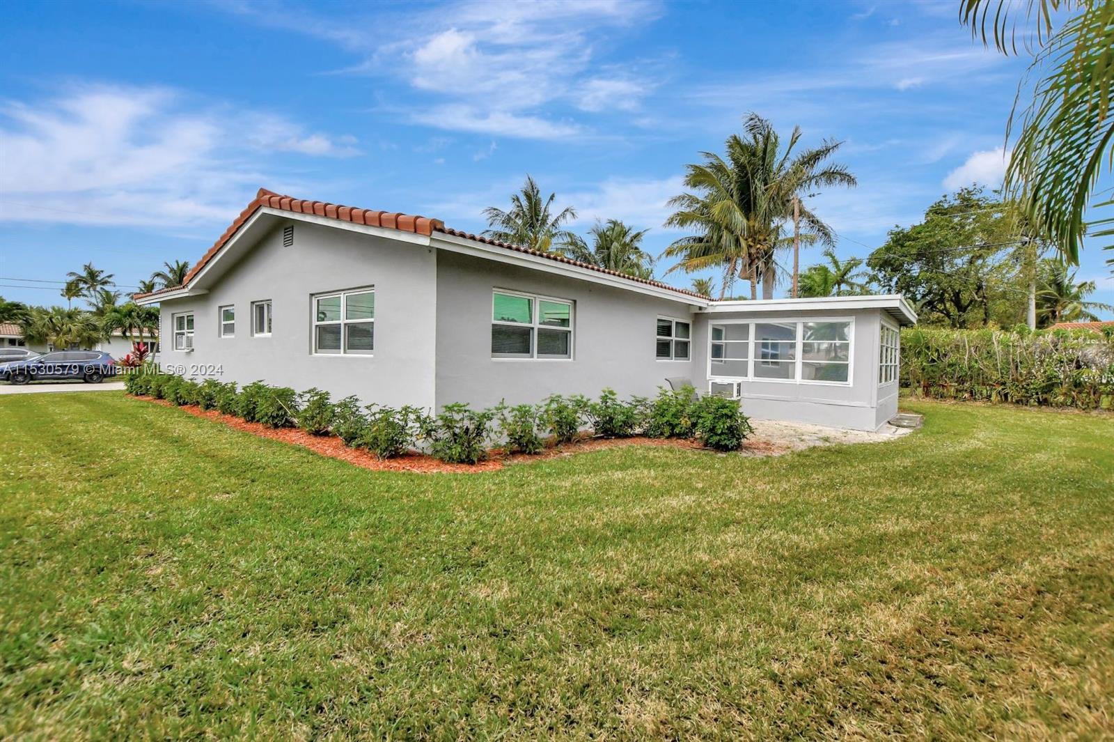 1298 4 Ave, Boca Raton, FL, 33432 United States, 3 Bedrooms Bedrooms, ,2 BathroomsBathrooms,Residential,For Sale,4 Ave,A11530579