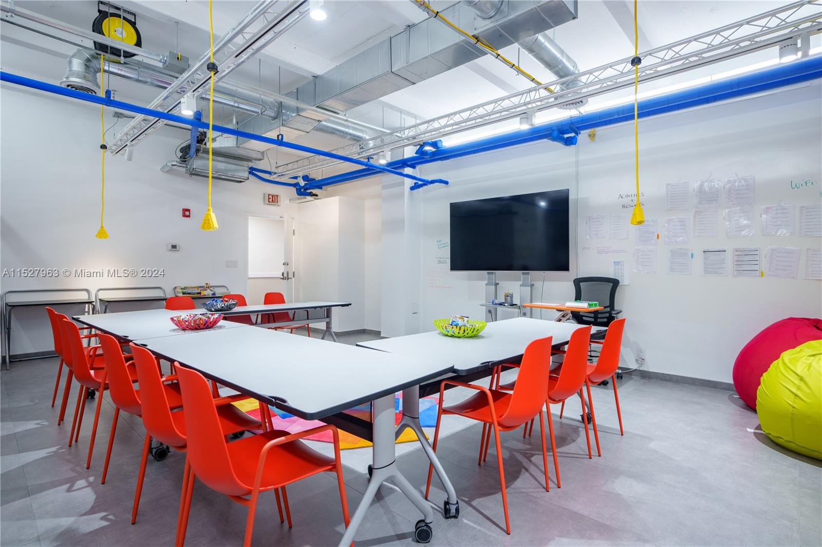 2450 Hollywood Blvd 320/308, Hollywood, Florida 33020, ,Commercialsale,For Sale,2450 Hollywood Blvd 320/308,A11527963