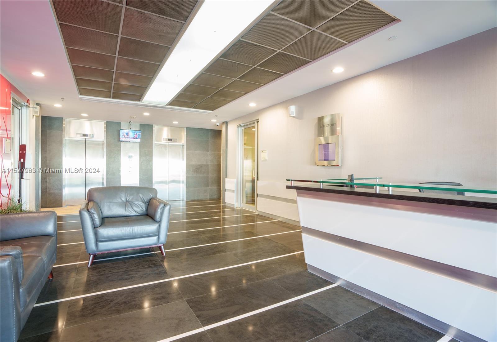 2450 Hollywood Blvd 320/308, Hollywood, Florida 33020, ,Commercialsale,For Sale,2450 Hollywood Blvd 320/308,A11527963