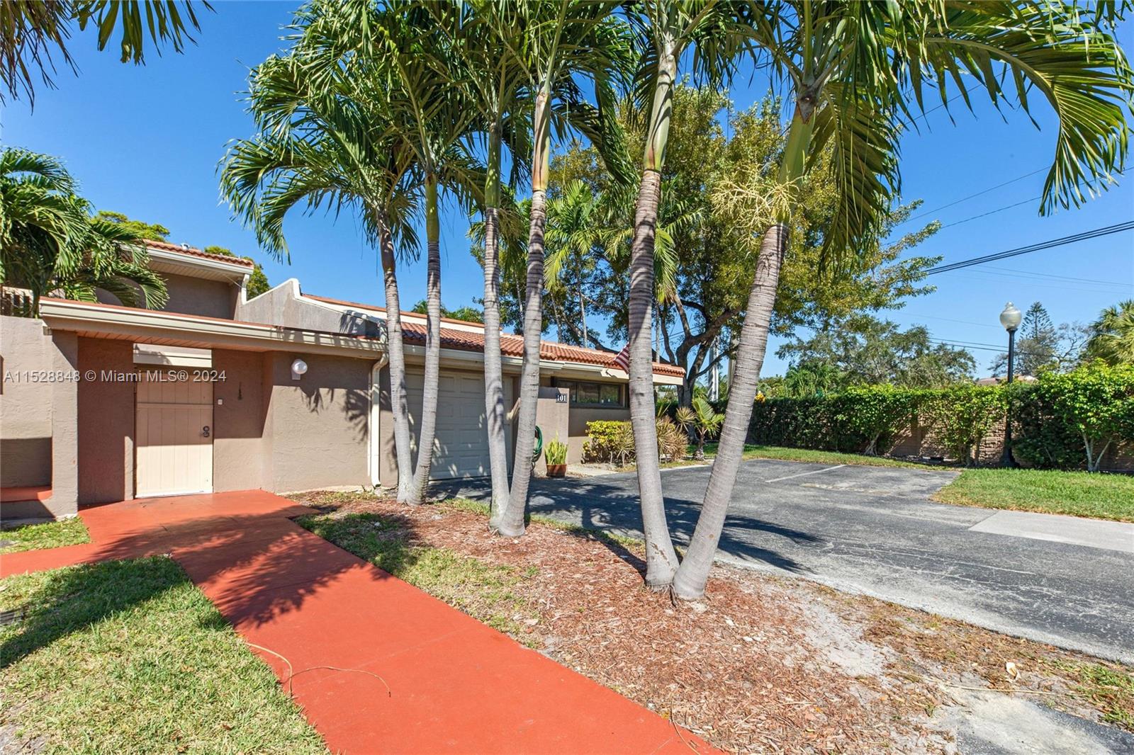 101 Saint Andrews Rd 20-75, Hollywood, Florida 33021, 3 Bedrooms Bedrooms, ,2 BathroomsBathrooms,Residential,For Sale,101 Saint Andrews Rd 20-75,A11528848