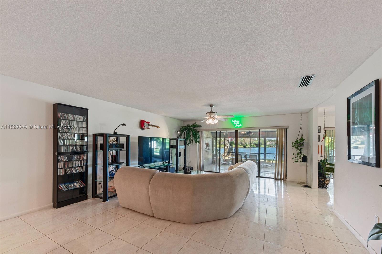 101 Saint Andrews Rd 20-75, Hollywood, Florida 33021, 3 Bedrooms Bedrooms, ,2 BathroomsBathrooms,Residential,For Sale,101 Saint Andrews Rd 20-75,A11528848