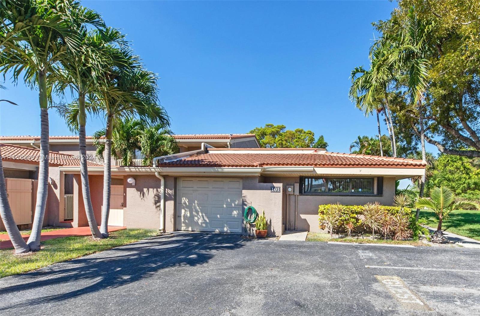 101 Saint Andrews Rd 20-75, Hollywood, Florida 33021, 3 Bedrooms Bedrooms, ,2 BathroomsBathrooms,Residential,For Sale,101 Saint Andrews Rd 20-75,A11528848