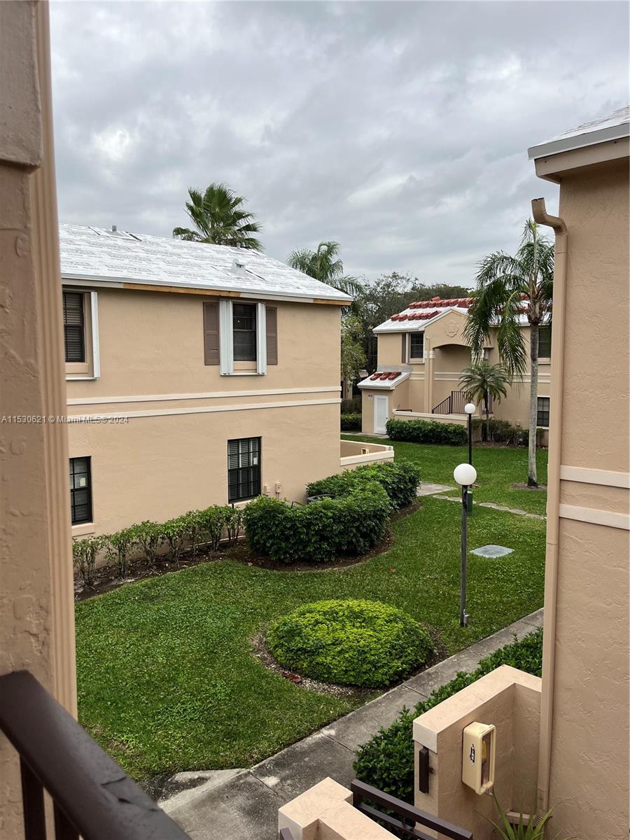 502 158th Ter, Pembroke Pines, FL, 33027 United States, 2 Bedrooms Bedrooms, ,2 BathroomsBathrooms,Residential,For Sale,158th Ter,A11530621