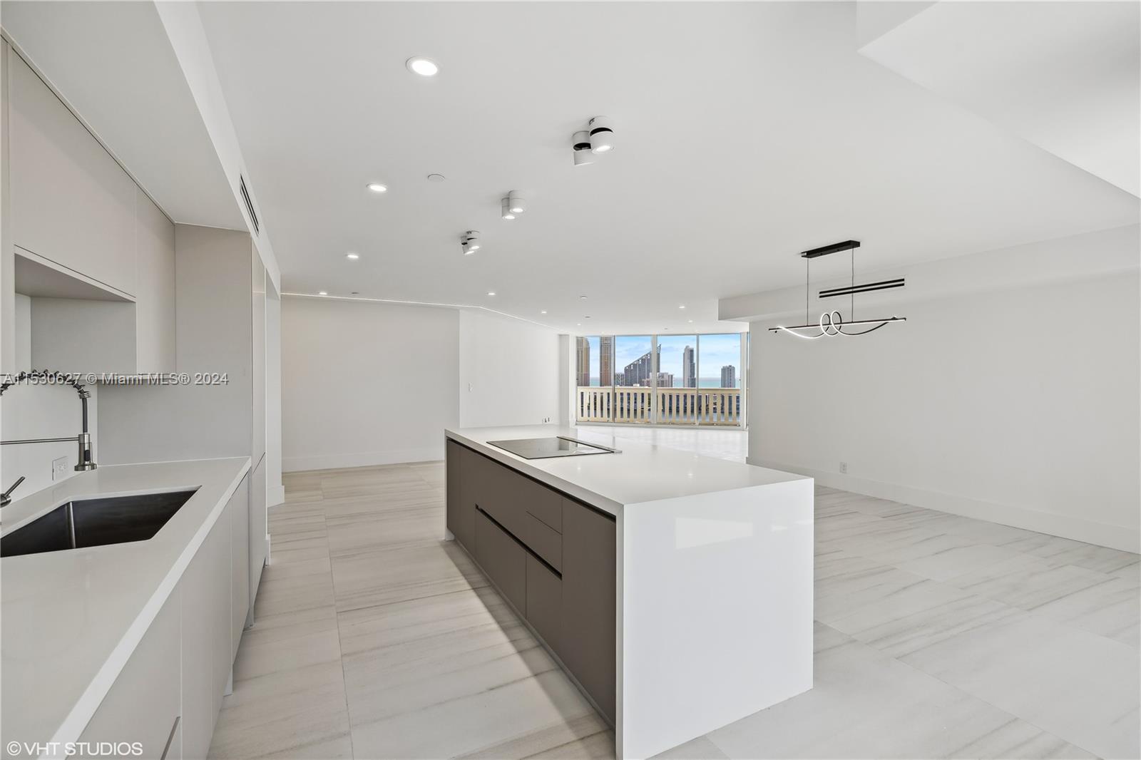 3000 Island Blvd, Aventura, FL, 33160 United States, 3 Bedrooms Bedrooms, ,3 BathroomsBathrooms,Residential,For Sale,Island Blvd,A11530627