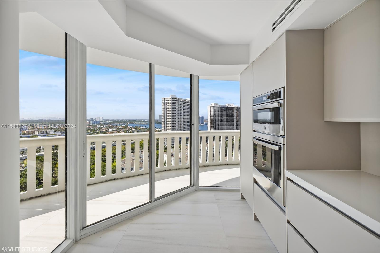 3000 Island Blvd, Aventura, FL, 33160 United States, 3 Bedrooms Bedrooms, ,3 BathroomsBathrooms,Residential,For Sale,Island Blvd,A11530627