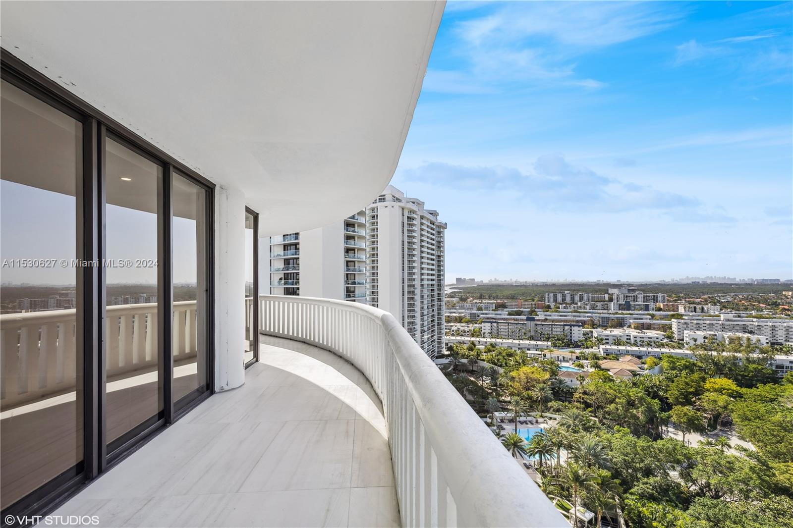 3000 Island Blvd, Aventura, FL, 33160 United States, 3 Bedrooms Bedrooms, ,3 BathroomsBathrooms,Residential,For Sale,Island Blvd,A11530627