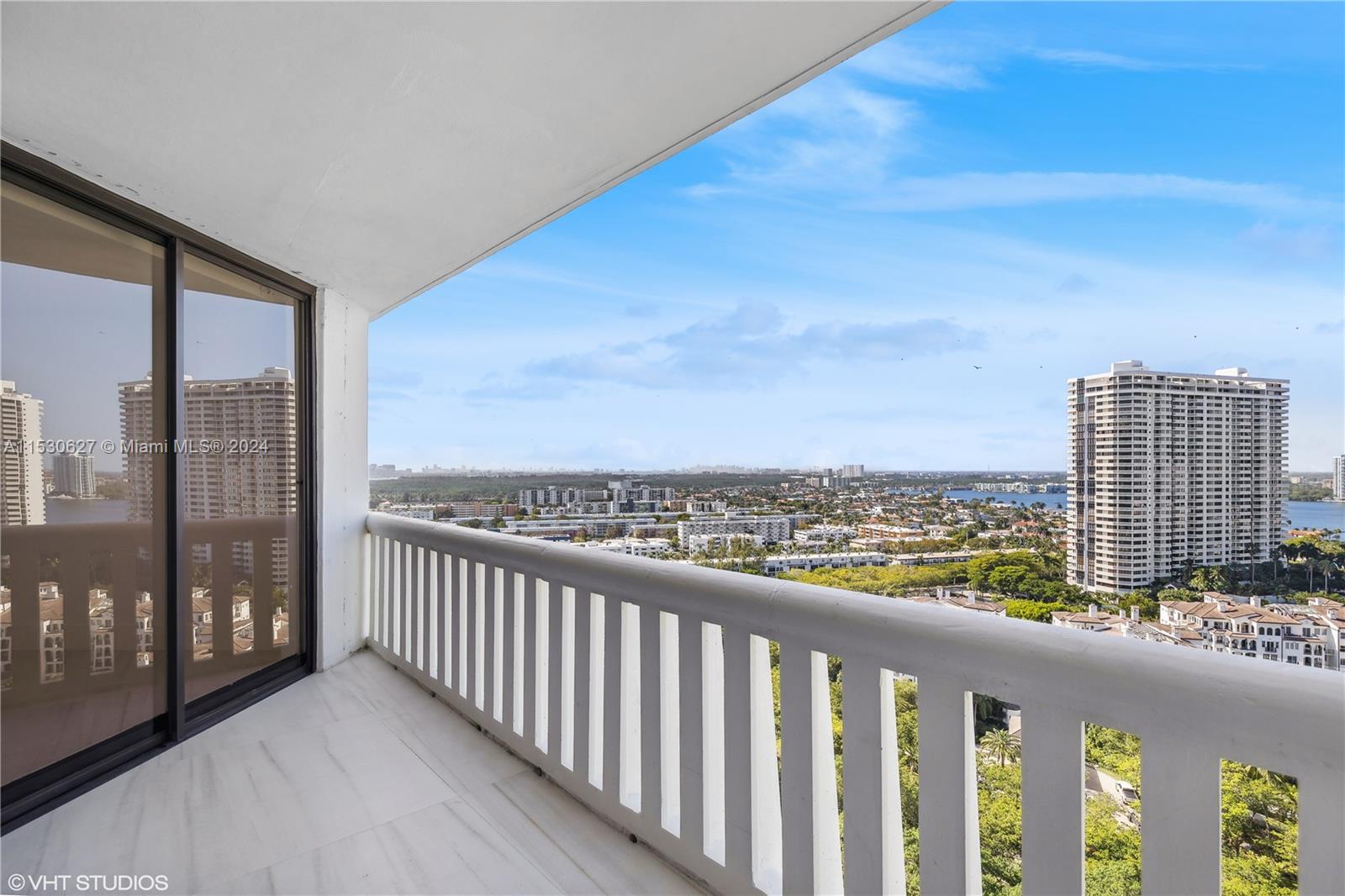 3000 Island Blvd, Aventura, FL, 33160 United States, 3 Bedrooms Bedrooms, ,3 BathroomsBathrooms,Residential,For Sale,Island Blvd,A11530627