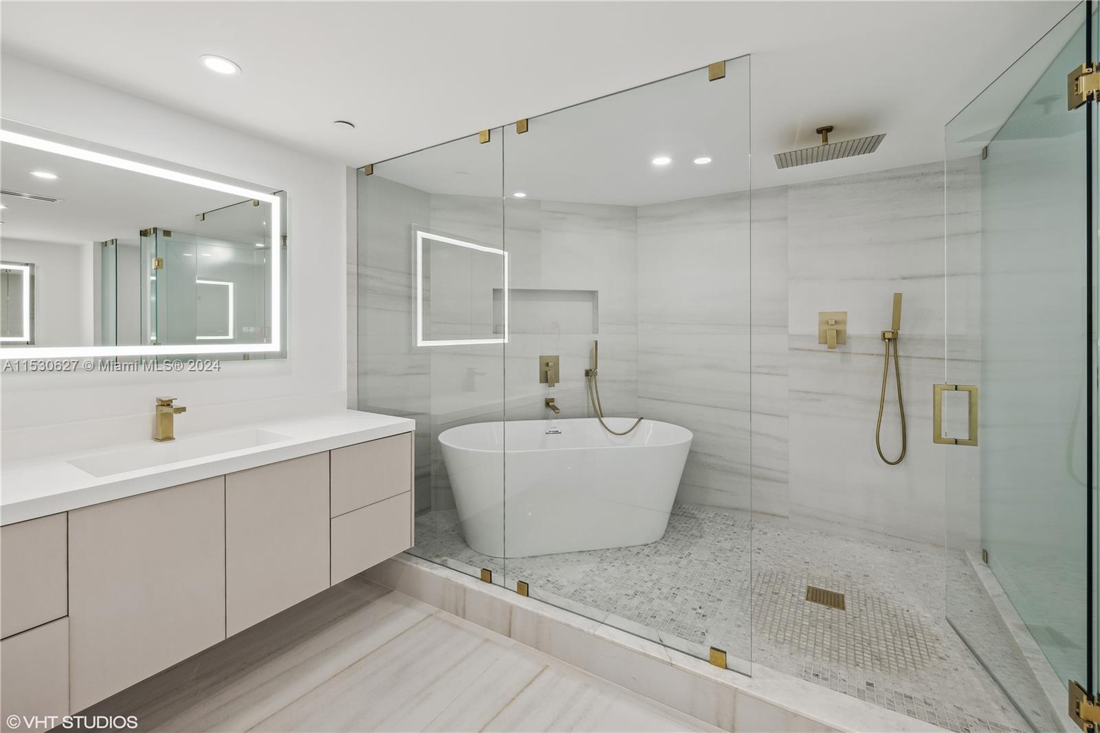 3000 Island Blvd, Aventura, FL, 33160 United States, 3 Bedrooms Bedrooms, ,3 BathroomsBathrooms,Residential,For Sale,Island Blvd,A11530627