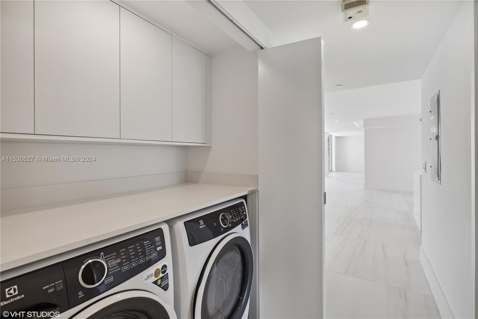 3000 Island Blvd, Aventura, FL, 33160 United States, 3 Bedrooms Bedrooms, ,3 BathroomsBathrooms,Residential,For Sale,Island Blvd,A11530627