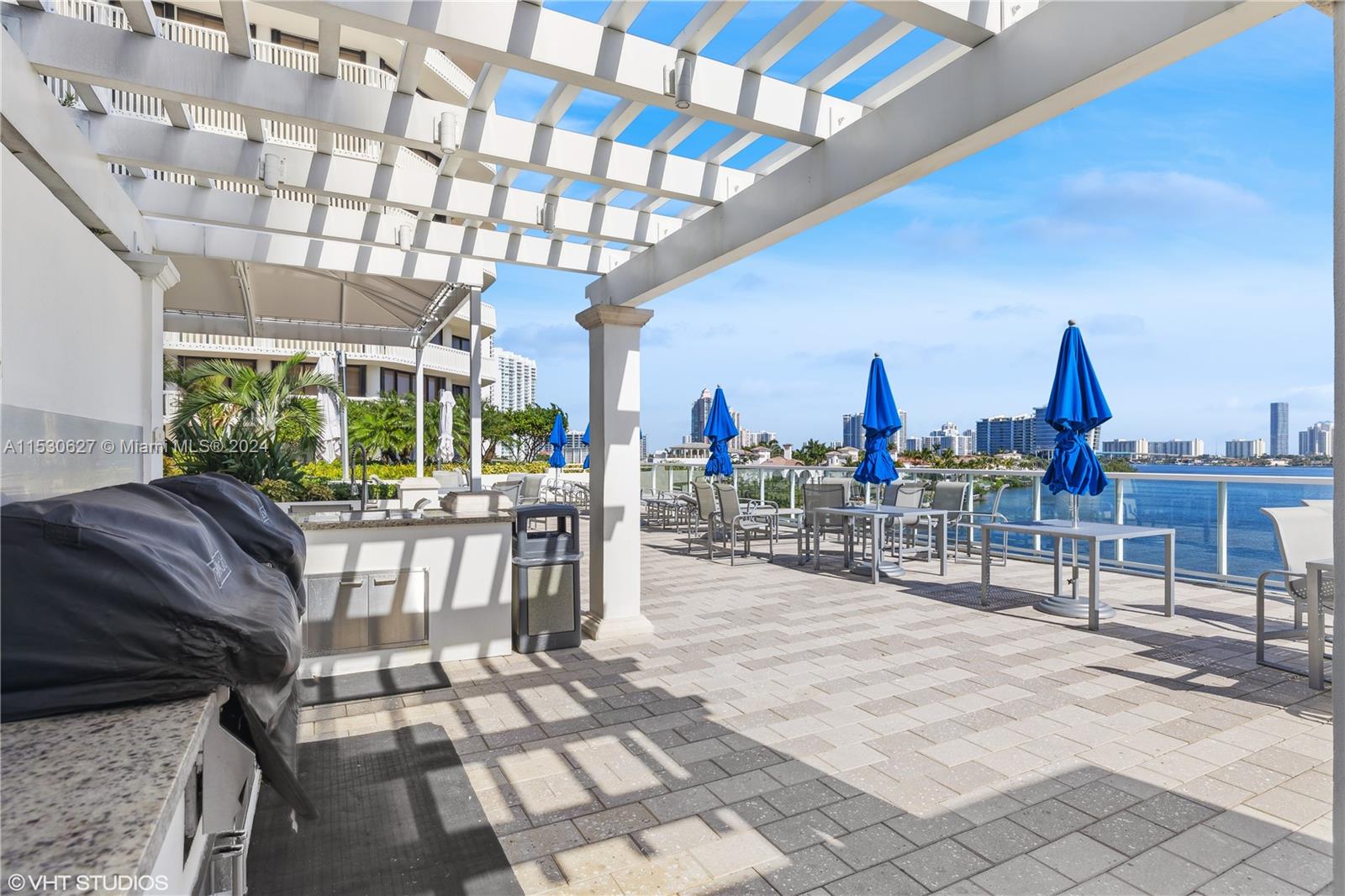 3000 Island Blvd, Aventura, FL, 33160 United States, 3 Bedrooms Bedrooms, ,3 BathroomsBathrooms,Residential,For Sale,Island Blvd,A11530627