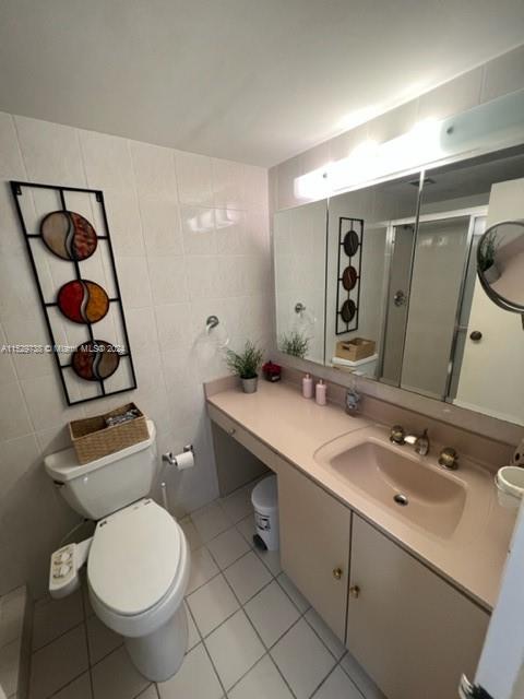 16570 NE 26th Ave 4A, North Miami Beach, Florida 33160, 2 Bedrooms Bedrooms, ,2 BathroomsBathrooms,Residential,For Sale,16570 NE 26th Ave 4A,A11529738